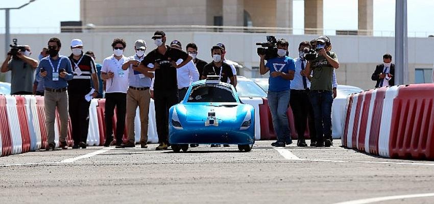 Robotaksi Binek Otonom Araç Yarışması Bilişim Vadisinde Başladı