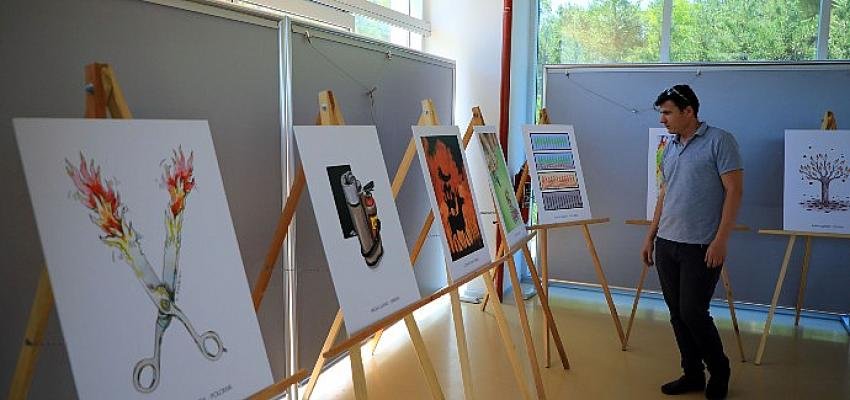 ‘Yangın’ temalı karikatür yarışmasının eserleri sergileniyor