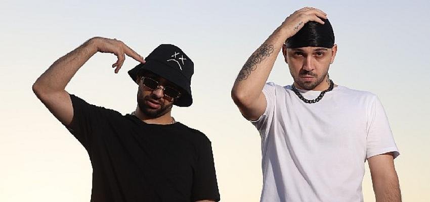 Asil Slang & Bixi Blake “Fresh” diyor!