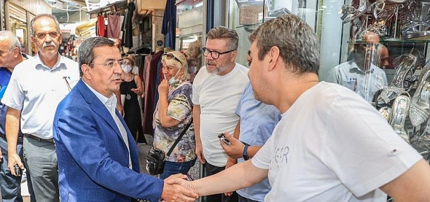 Başkan Batur yıkılan şadırvanın aynı şekilde yapılması için talimat verdi