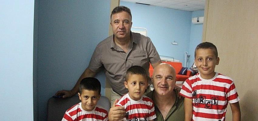 Başkan Erkiş’ten sünnet çocuklarına geçmiş olsun ziyareti