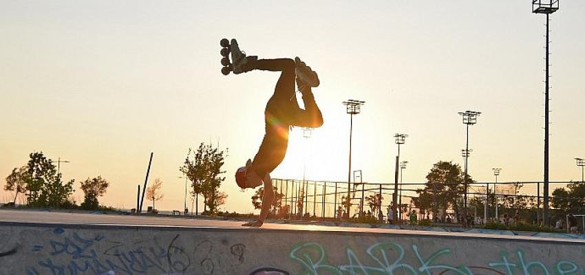 Bostanlı Paten Pisti gençlerin yeni gözdesi