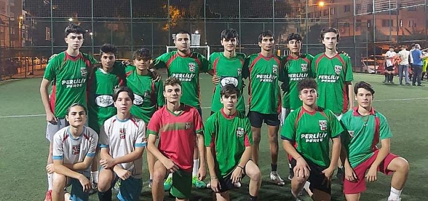 Bostanlıspor futbolda gençlere büyük şansı