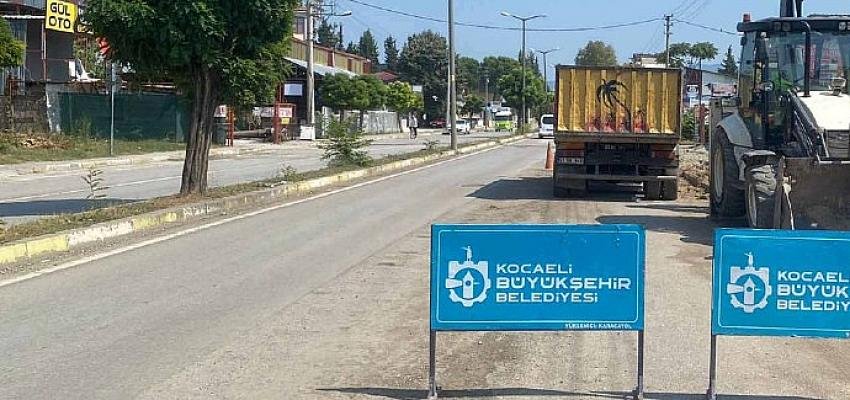 Gölcük Adnan Menderes Caddesi prestij cadde oluyor
