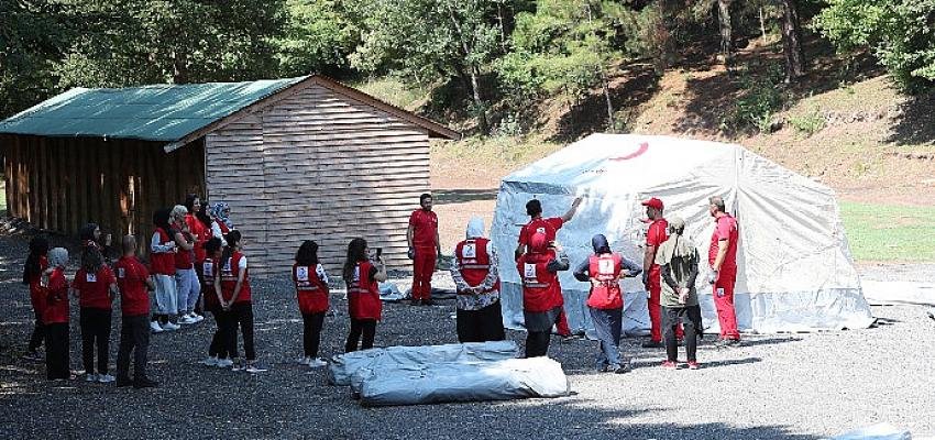 Kızılay Kadın Afet Gönüllüleri Yetişiyor