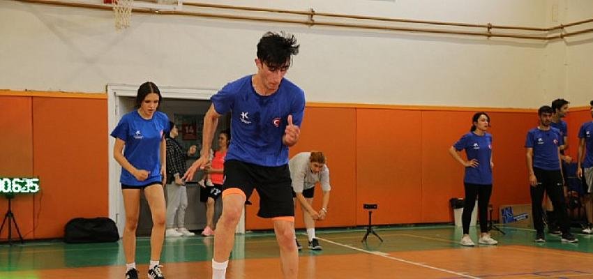 Küçükçekmece Belediyesi Gençleri Geleceğe Hazırlıyor