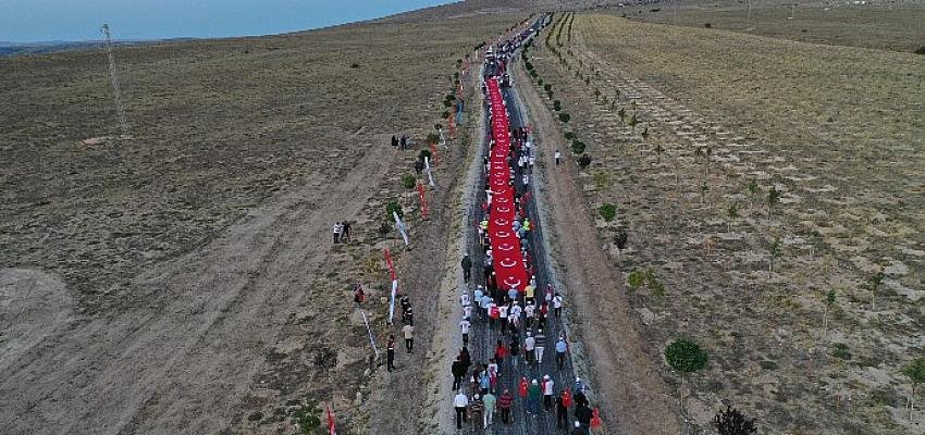 Meşalelerle Şehitler İçin Yürüyecekler