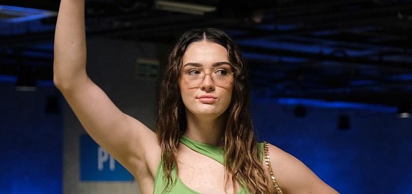 Milli Voleybolcu Zehra Güneş Rexona’nın yüzü oldu