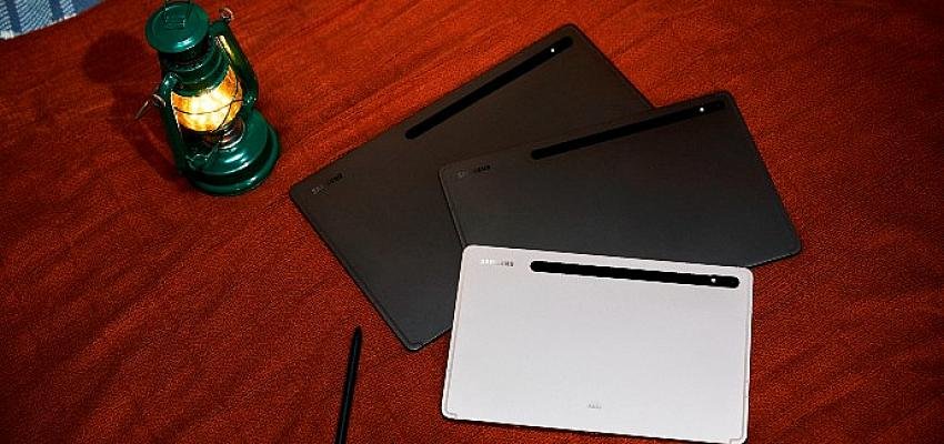 Samsung’un en geniş ekrana sahip Galaxy Tab S8 serisiyle uzaktan çalışmak daha rahat!