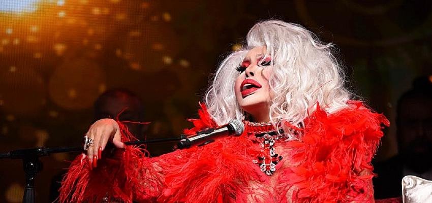 Türkiye’nin Devleri “Ünlü Objeler Sergisi”nde Buluşuyor