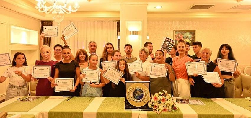 Başkan Topaloğlu, Tiyatro Oyuncularıyla Bir Araya Geldi