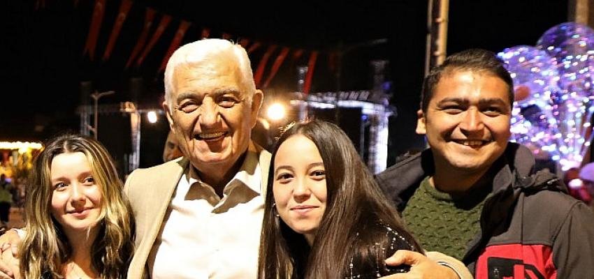 Muğla Büyükşehirden Öğrencilere Eğitim Desteği