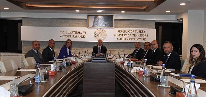 Ulaştırma ve Altyapı Bakanlığı’ndan İzmir’e iki müjde