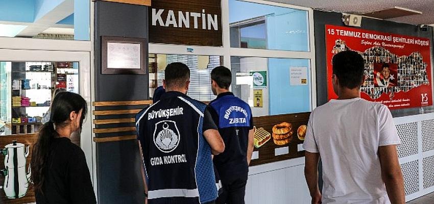 Van Büyükşehir Belediyesi, kentteki eğitim – öğretim kurumlarının kantinlerinde denetim yaptı