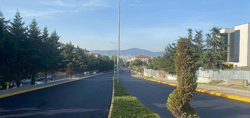 Yüzbaşılar Kavşağı yan yollarda asfalt tamam