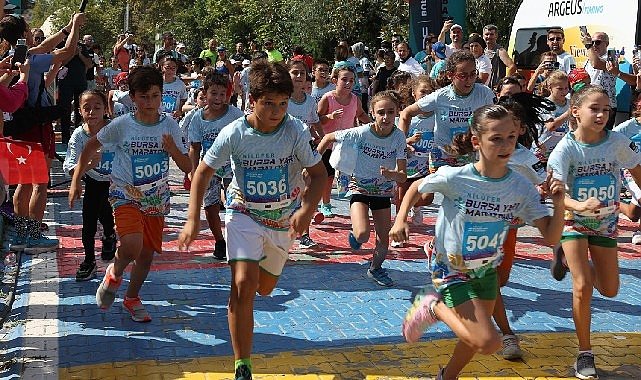 Nilüfer'de Zafer Bayramı coşkusu sporla buluştu  