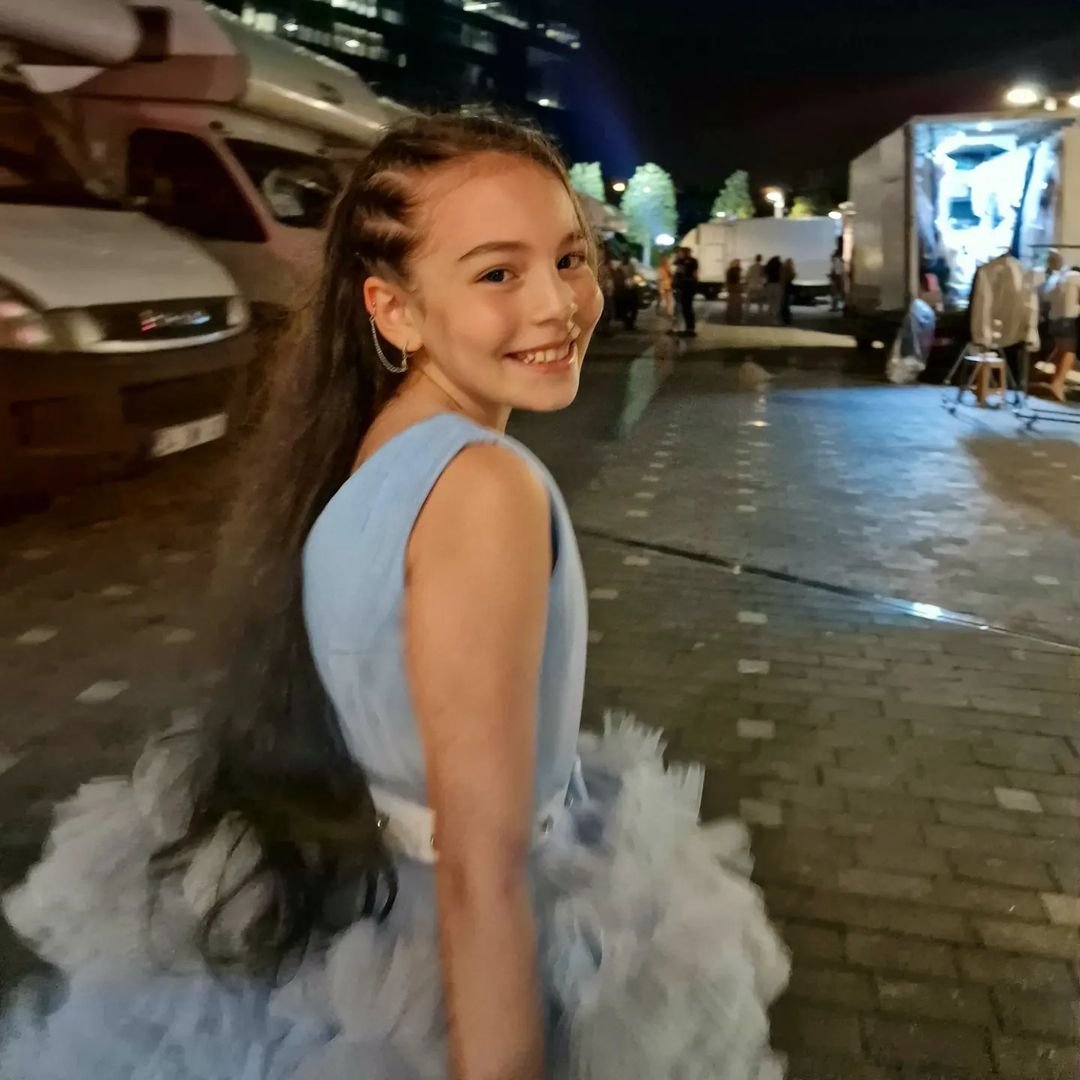  Aylin Akpınar - Kardeşlerim