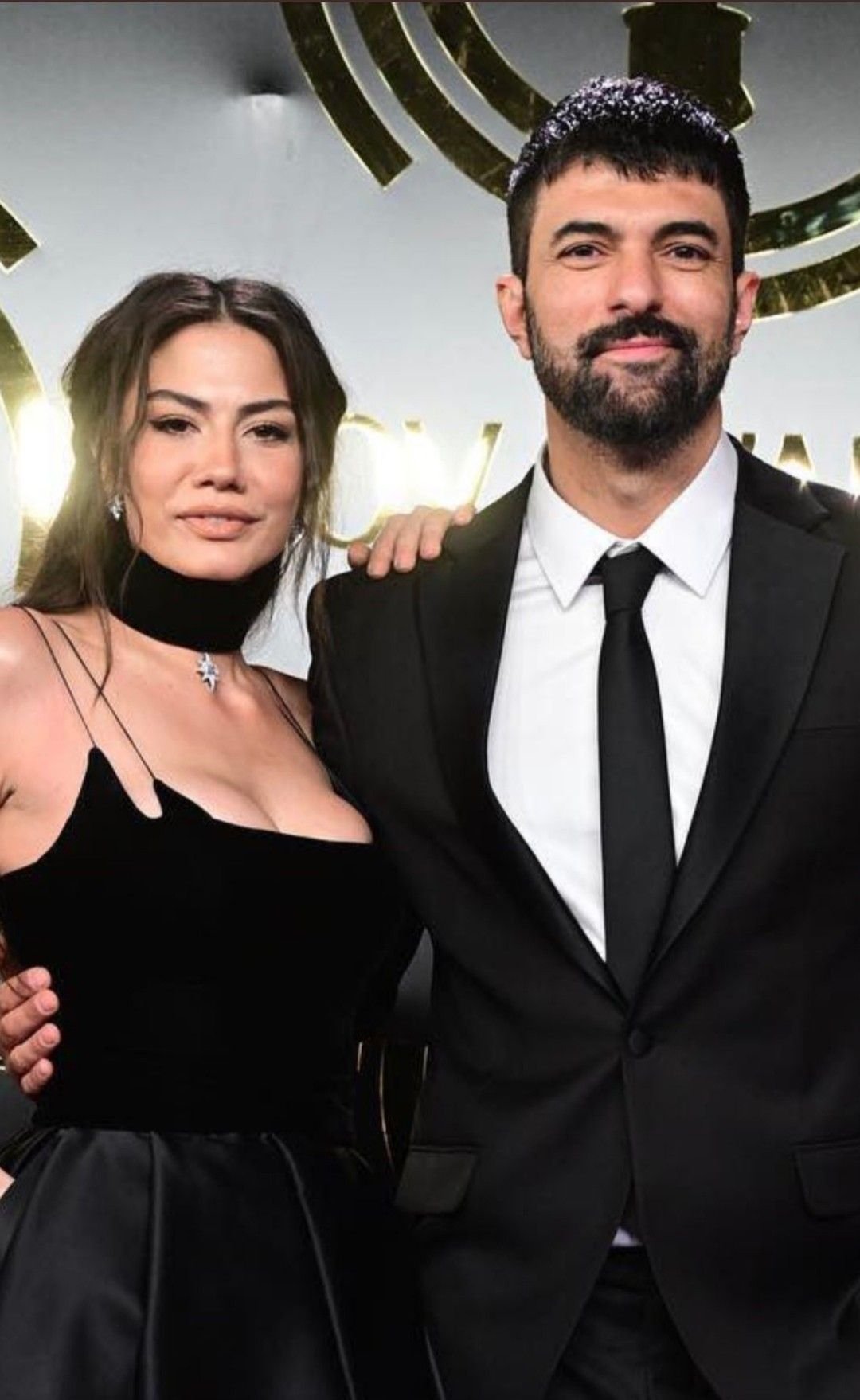Demet Özdemir & Engin Akyürek | Adım Farah