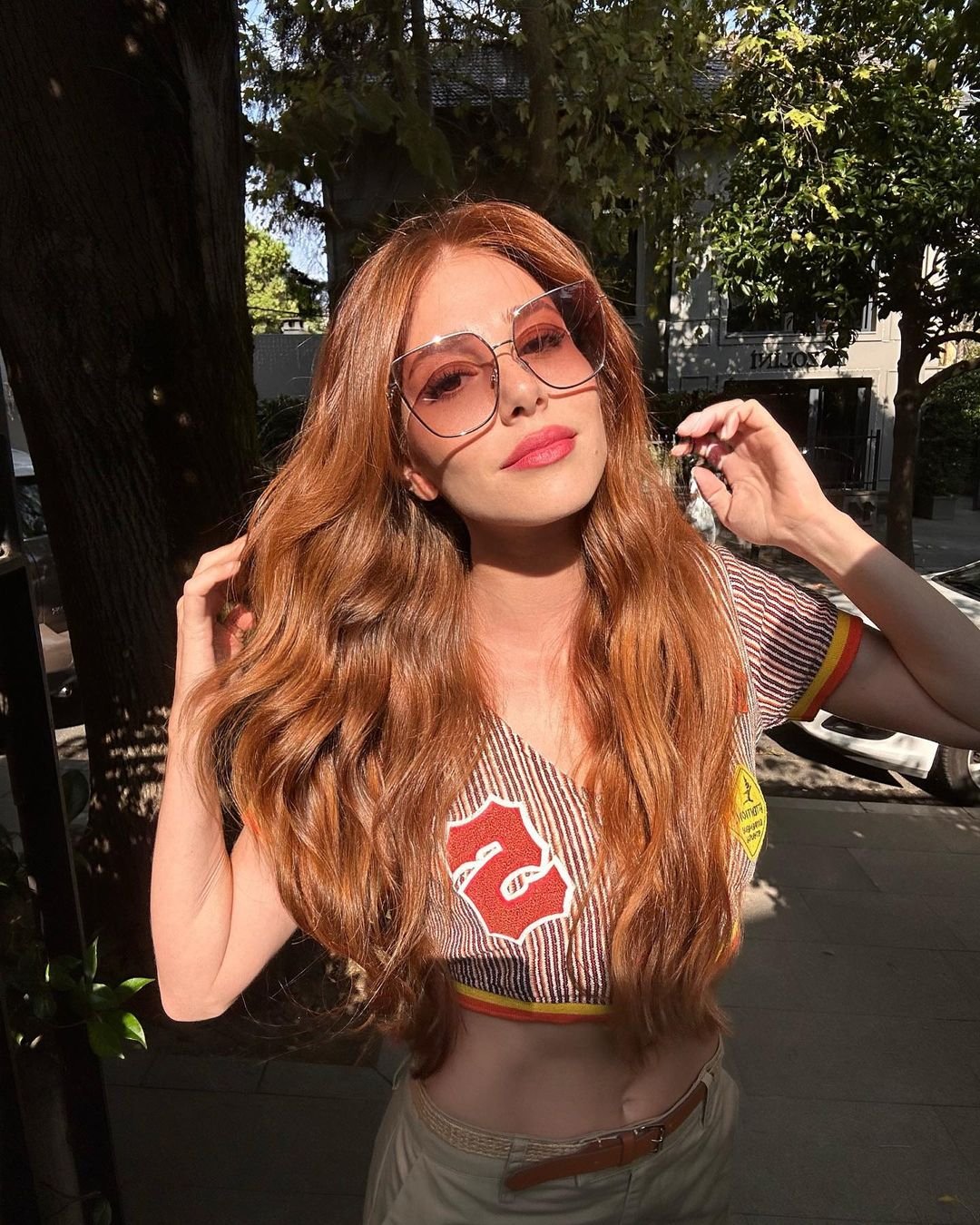 Elçin Sangu 
