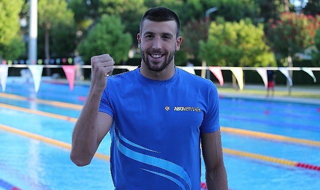 Rekortmen milli yüzücümüz Emre Sakcı   Avrupa 3'üncüsü oldu