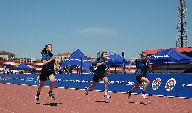 2 Milyon Çocuk Decathlon'la Koşacak