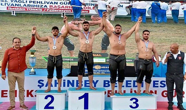 Kemer Belediye pehlivanı Gaziantep'te 3. oldu