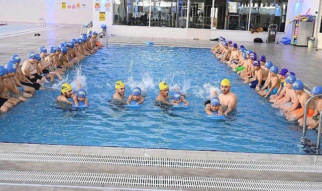 Başkan Altay: “Sağlıklı Bir Gelecek İçin 8.500 İlkokul Öğrencimize Yüzme Öğretiyoruz"