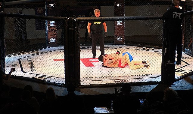 Kemer'de TFC MMA Karışık Dövüş Sanatları Turnuvası düzenlendi