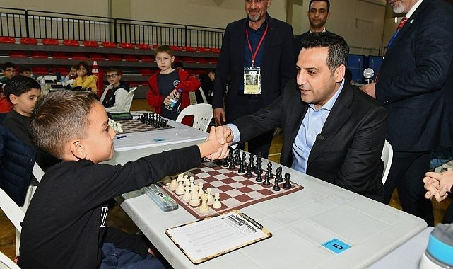 384 Sporcunun Katılımıyla: Çiğli Belediyesi İsmail Hakkı Tonguç Satranç Turnuvası