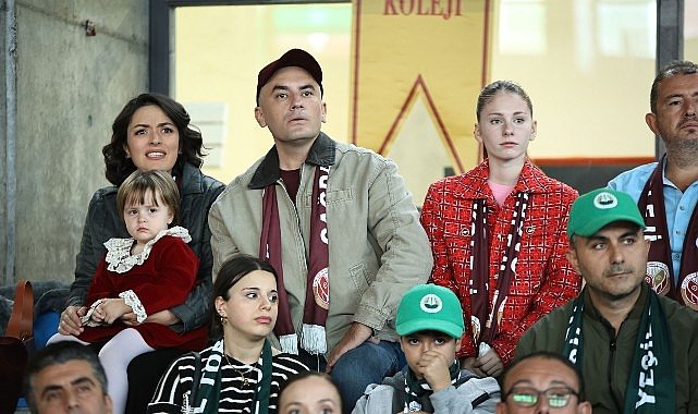 Giray Altınok ve Ezgi Mola'yı Başrollerinde Buluşturan 'Başka Bir Sen'den Yeni Tanıtım Yayınlandı