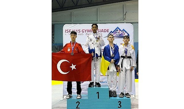 İzmir'li Öğrenciden Dünya İkinciliği Gururu!