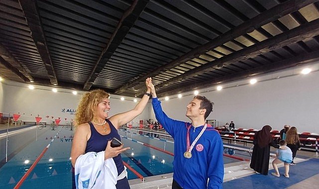Narlıdere'nin yüzücülerinden 5 altın 3 gümüş madalya