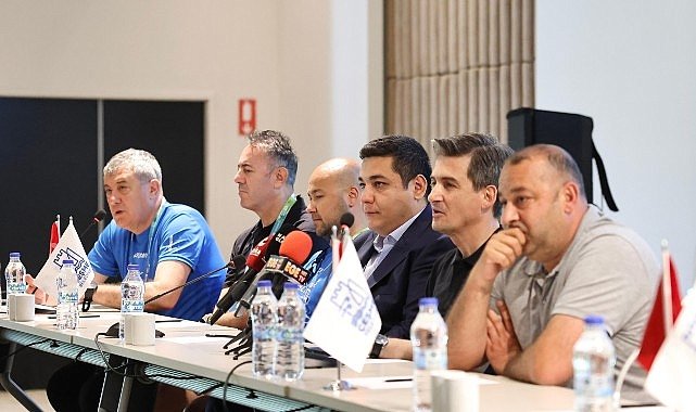 29 ülkeden 2 bin 606 sporcu Çeşme'de koşacak