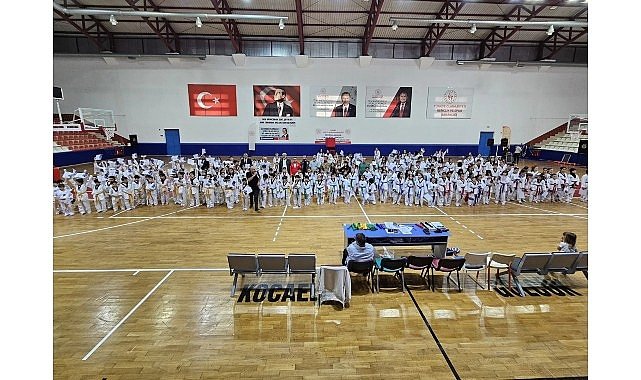 293 Gölcük Belediyespor Taekwondo Sporcusu Kuşak Atladı