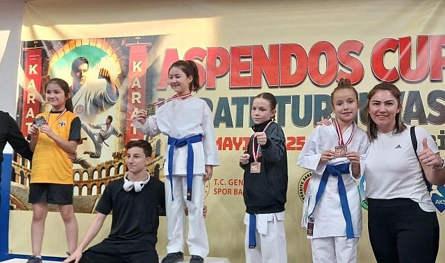 Aliağalı Karateciler Aspendos Cup Karate Turnavası'nda