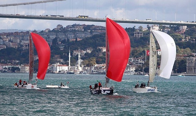 Boğaz'da Yelkenler Umuda Açılıyor