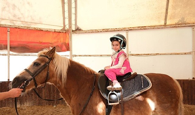 Küçük biniciler Büyükşehir'le büyük adımlar atıyor